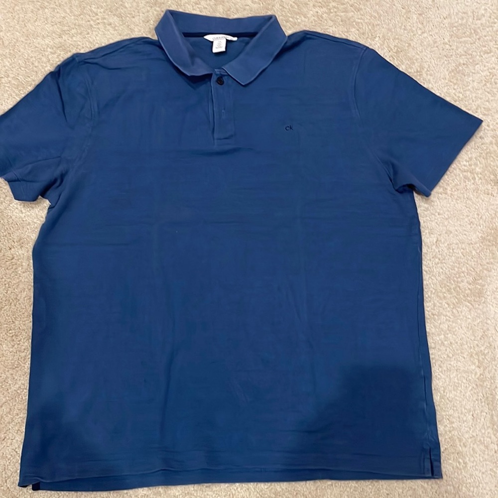 Calvin Klein men’s tshirt, size large, blue color
